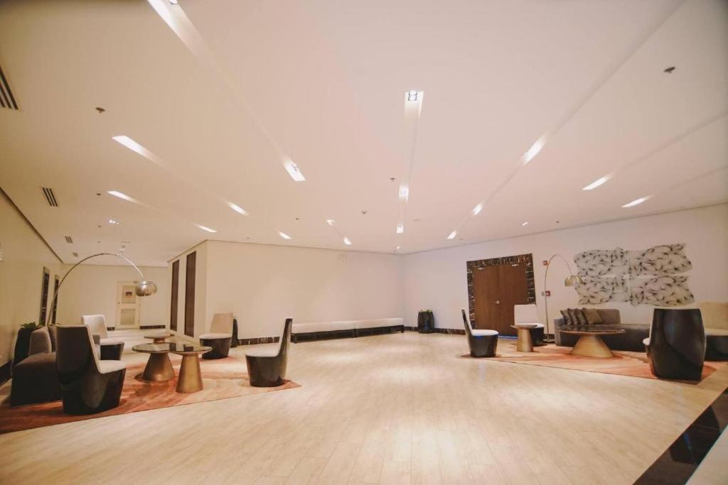 Mactan Newtown Beach Condo Мактан Екстериор снимка